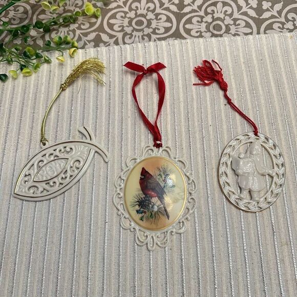 LENOX lot of 3 Christmas‎ Hanging Ornaments Winter Greetings Vintage - Picture 1 of 9
